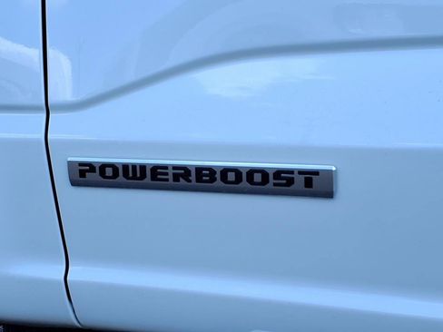 New 2025 Ford F150 Lariat w/ Equipment Group 502A High image 5