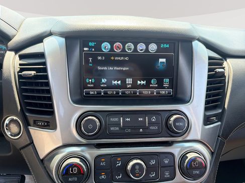 Used 2019 Chevrolet Suburban Premier w/ Premier Plus Edition AWD/4WD image 12