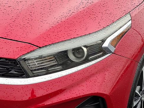 Certified 2023 Kia Forte LXS image 12