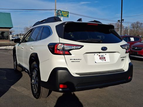 Certified 2025 Subaru Outback Premium w/ Popular Package #1A image 4