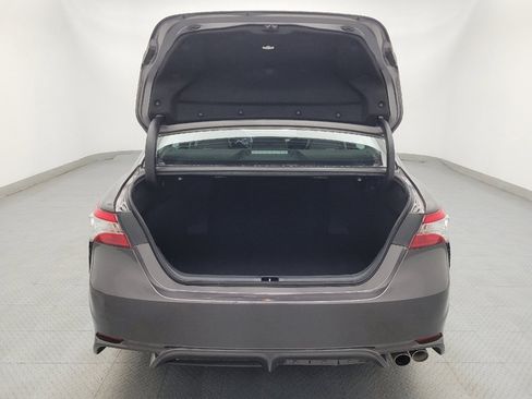 Used 2020 Toyota Camry SE image 29