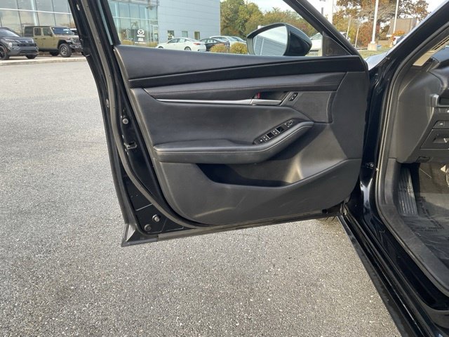 Used 2025 MAZDA MAZDA3 s FWD image 9