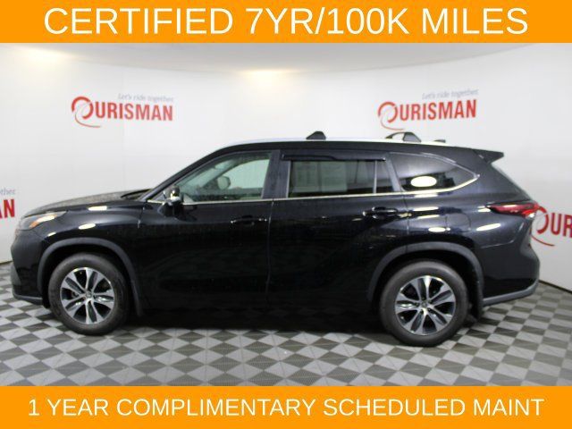 Used 2024 Toyota Highlander XLE AWD/4WD image 5