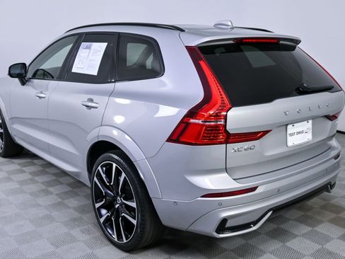 Certified 2023 Volvo XC60 B5 Ultimate image 4