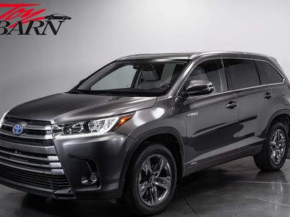 Used 2019 Toyota Highlander Limited Platinum