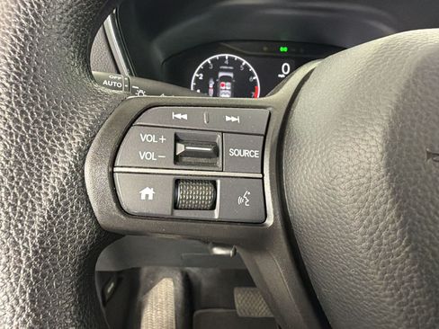 Used 2025 Honda CR-V LX image 16