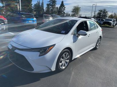 Used 2021 Toyota Corolla LE w/ Carpet Mat Package (TMS)