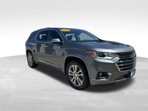 Used 2021 Chevrolet Traverse High Country AWD/4WD image 8