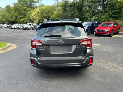 Used 2018 Subaru Outback 2.5i Premium AWD/4WD image 5