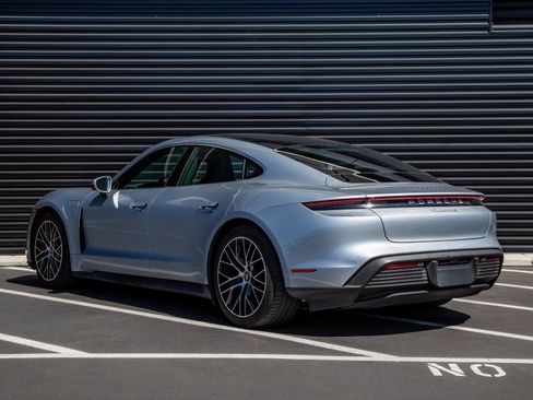 Certified 2021 Porsche Taycan 4S AWD/4WD image 3