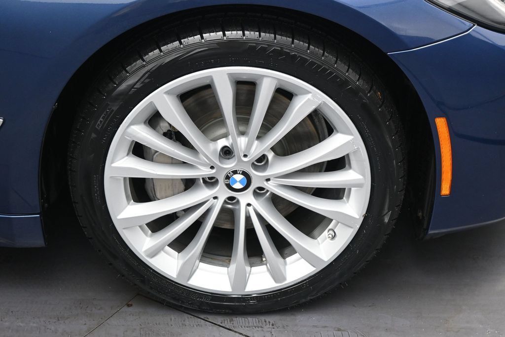Used 2023 BMW 530i xDrive w/ Convenience Package AWD/4WD image 38