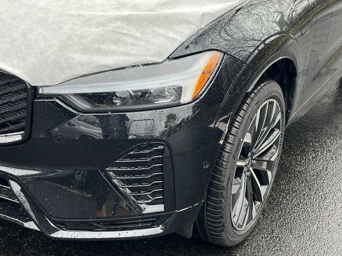 New 2026 Volvo XC60 T8 Ultra w/ Protection Package Premier AWD/4WD image 7