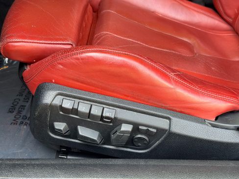 Used 2015 BMW M6 Convertible RWD image 31