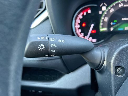 Certified 2024 Toyota RAV4 LE FWD image 18