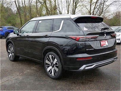 New 2025 Mitsubishi Outlander AWD