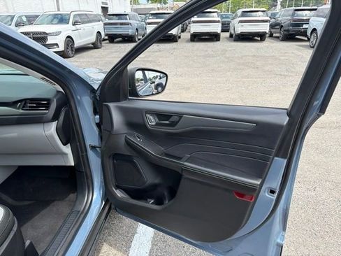 Used 2023 Ford Escape Active AWD/4WD image 21