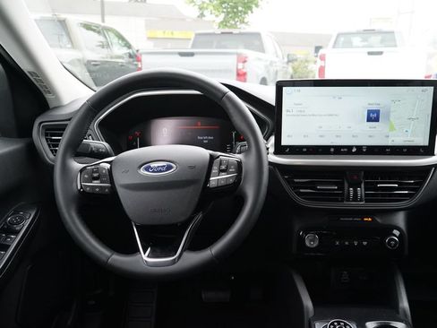 Used 2024 Ford Escape Active w/ Tech Pack #1 AWD/4WD image 8