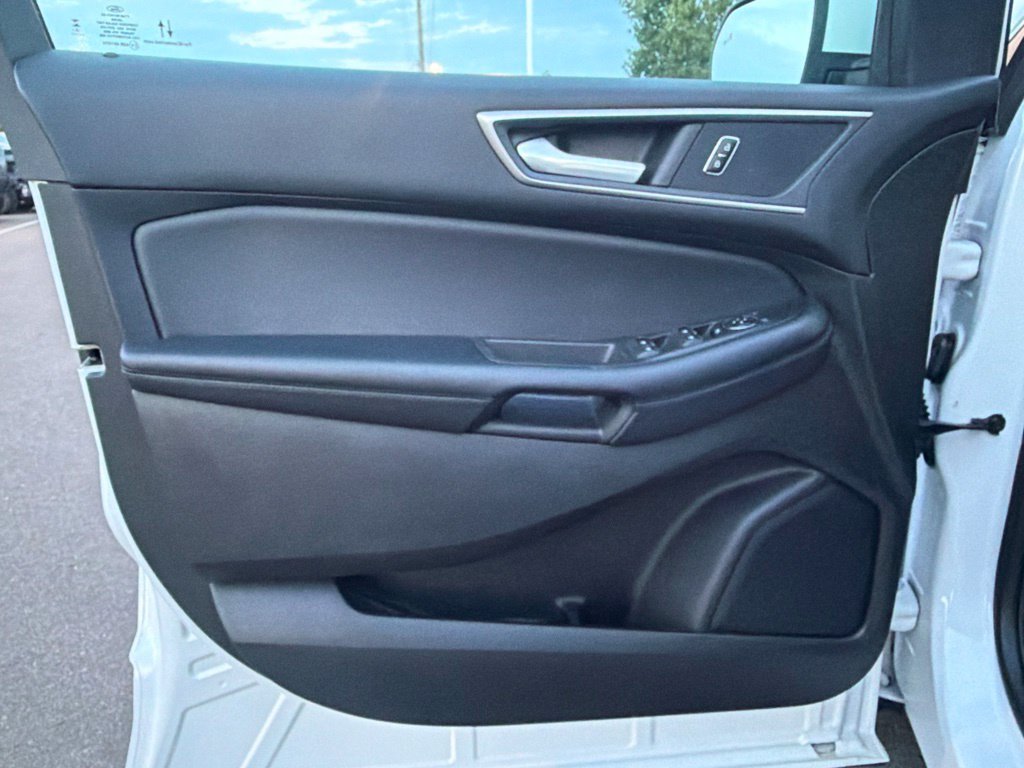 Used 2024 Ford Edge SEL AWD/4WD image 22