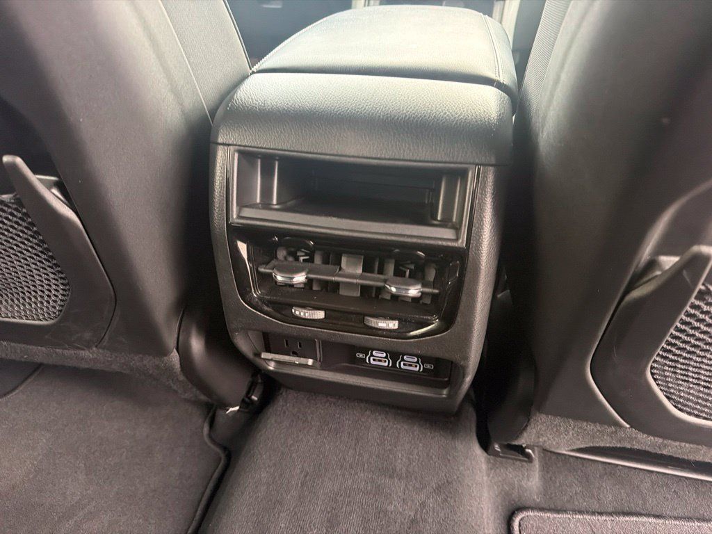 Used 2024 Jeep Grand Cherokee Altitude AWD/4WD image 53