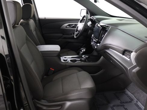 Used 2023 Chevrolet Traverse LT FWD image 32
