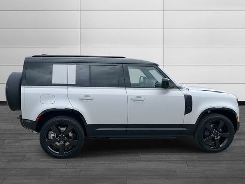 New 2026 Land Rover Defender 110 X-Dynamic SE AWD/4WD image 6