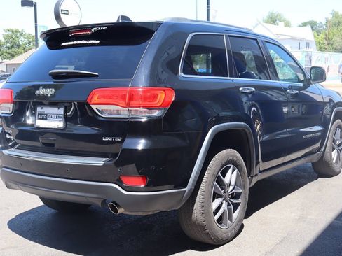Used 2019 Jeep Grand Cherokee Limited AWD/4WD image 5