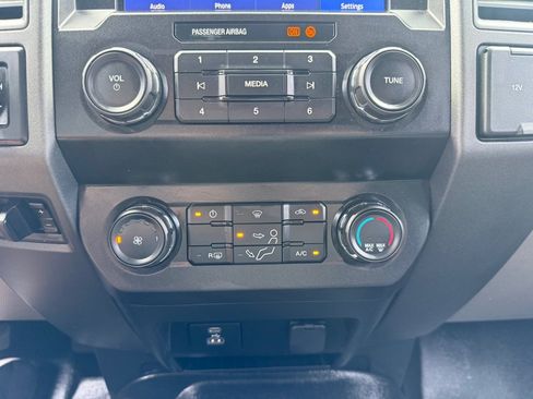 Used 2021 Ford F250 XL w/ STX Appearance Package AWD/4WD image 32