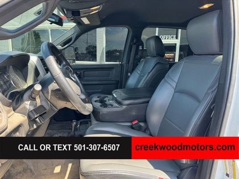 Used 2024 RAM 3500 Tradesman w/ Chrome Appearance Group AWD/4WD image 9