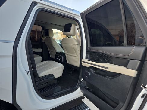 Used 2020 Ford Expedition Max Platinum image 32
