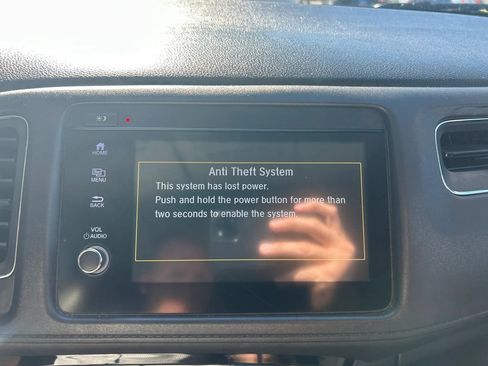 Used 2021 Honda HR-V EX image 7