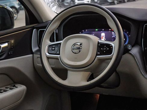 Used 2025 Volvo XC60 B5 Core w/ Protection Package Premier image 26