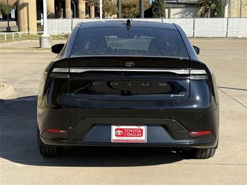 New 2026 Toyota Prius Plug-In Hybrid image 5