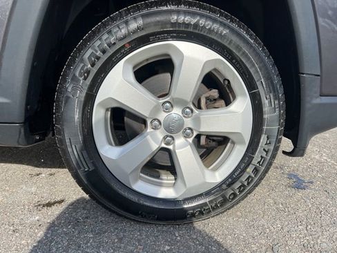 Used 2018 Jeep Compass Latitude w/ Popular Equipment Group image 10