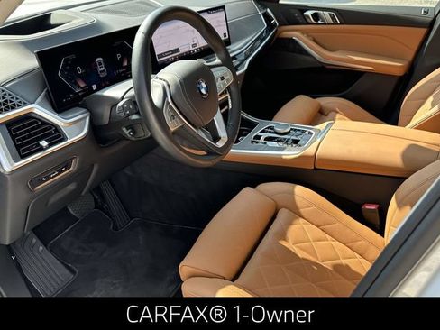 Certified 2025 BMW X7 xDrive40i w/ Premium Package AWD/4WD image 2