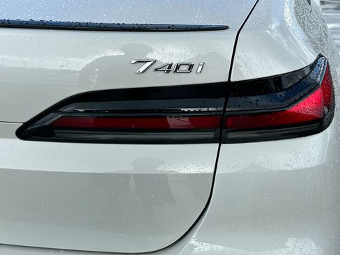 Used 2023 BMW 740i w/ Parking Assistance Package RWD image 32