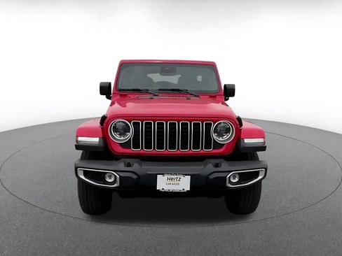 Used 2025 Jeep Wrangler Unlimited Sahara AWD/4WD image 3