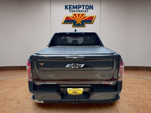 Used 2024 Chevrolet Silverado EV RST AWD/4WD image 5
