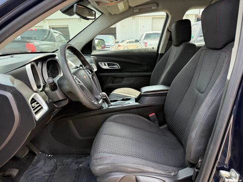 Used 2015 Chevrolet Equinox LS FWD image 2