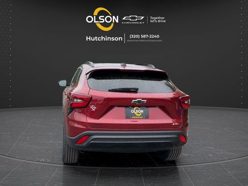 Used 2024 Chevrolet Trax RS w/ Driver Confidence Package FWD image 4