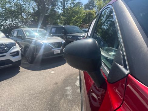 Used 2021 Nissan Rogue S image 38