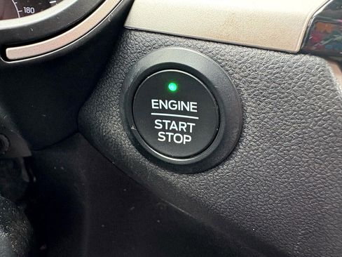 Used 2021 Ford Escape SE image 14