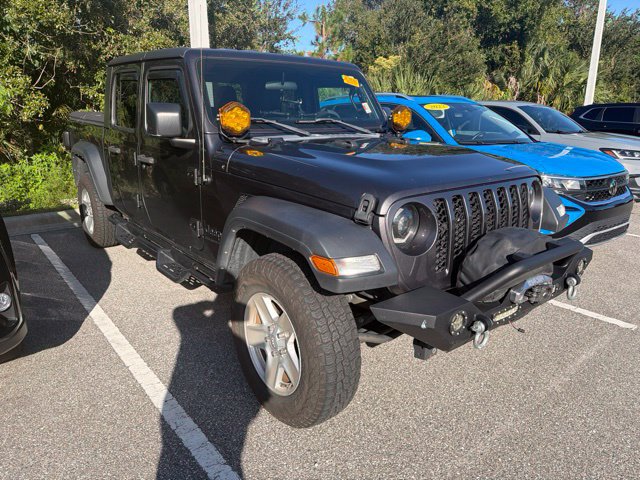 Used 2023 Jeep Gladiator Sport AWD/4WD image 2