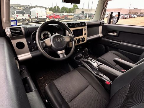 Used 2008 Toyota FJ Cruiser 4WD image 19