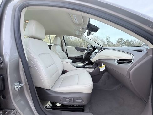 Used 2024 Chevrolet Malibu LT image 21