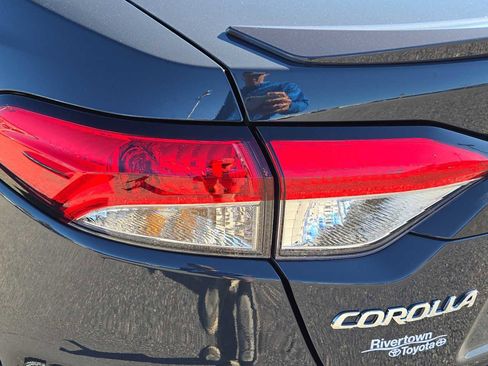 New 2026 Toyota Corolla SE FWD image 15