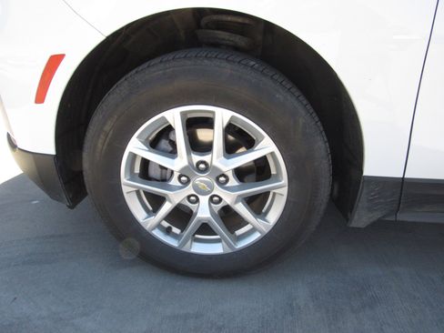 Used 2024 Chevrolet Equinox LT image 5