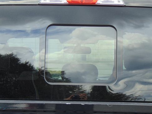 Used 2020 Ford F150 Lariat image 12