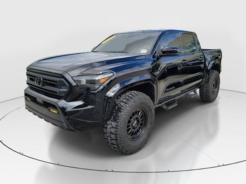 Used 2026 Toyota Tacoma SR5 RWD image 3