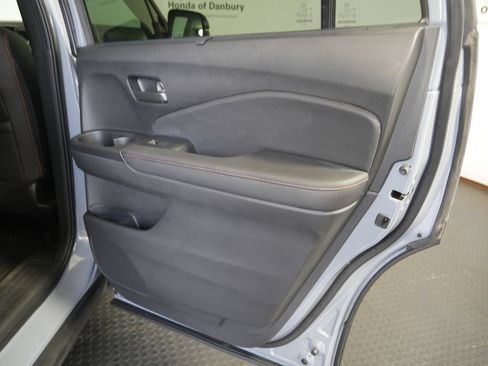 Certified 2024 Honda Passport TrailSport image 7