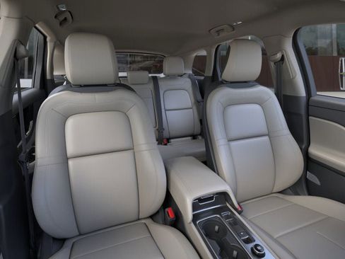 New 2026 Lincoln Corsair Premiere image 10